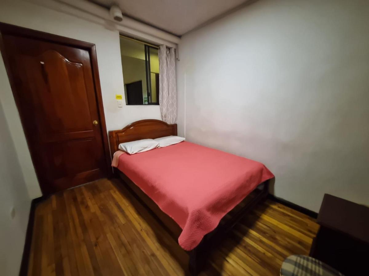 Hostal Alborada Куэнка Экстерьер фото
